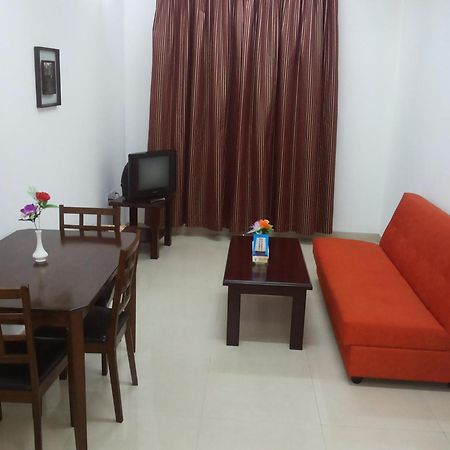 Azaiba Hotel Apartments Maszkat Kültér fotó